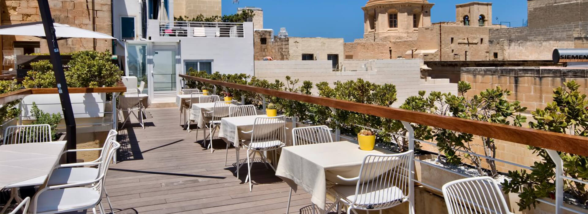 Pedrali en el Hotel Ursulino de Malta