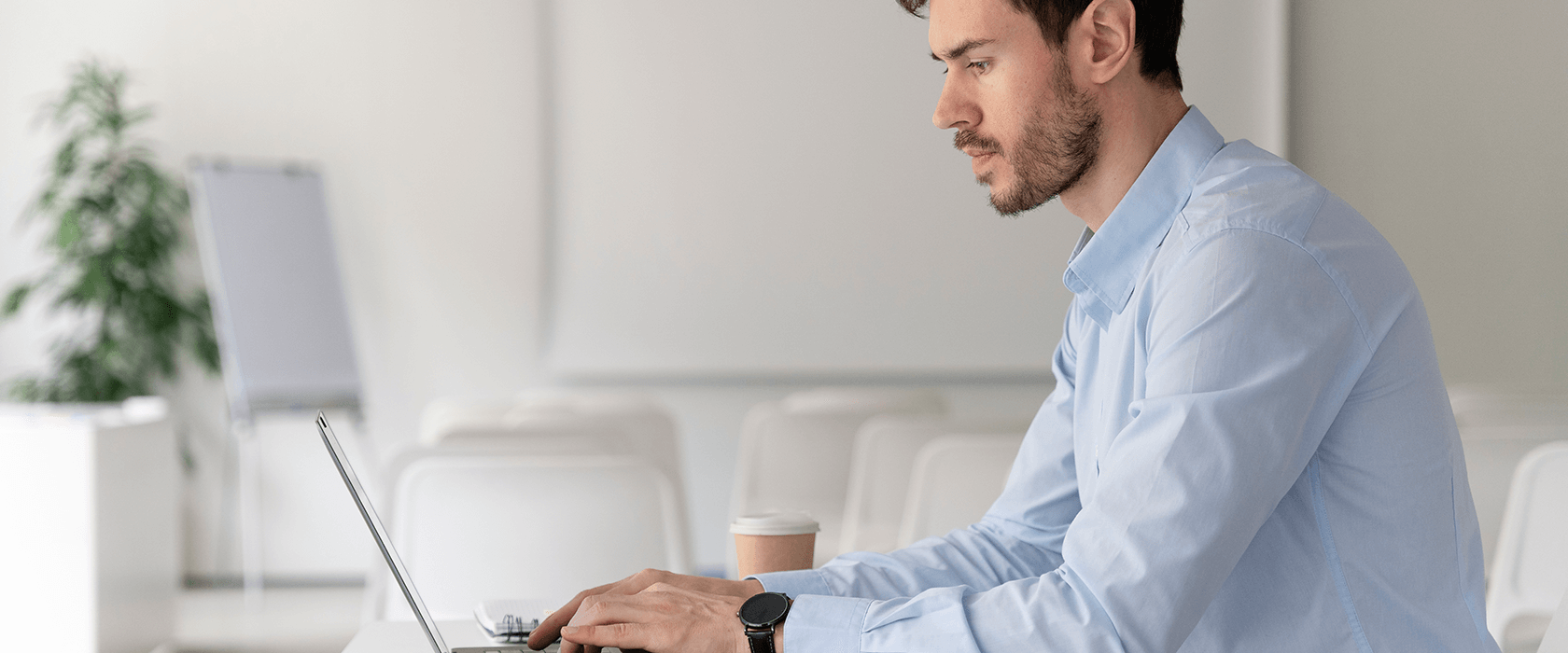 Salud y ergonomía en el trabajo: Corrige tus hábitos y evita  el dolor.